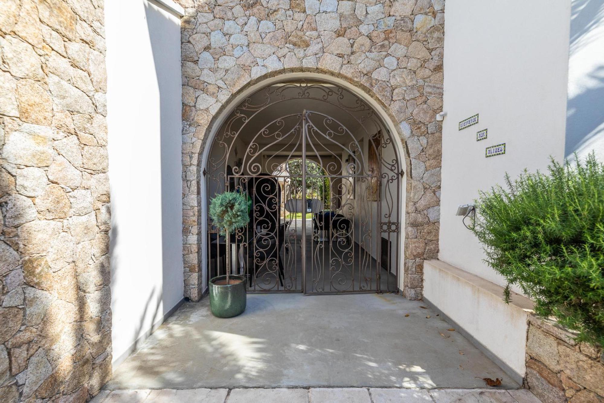 Les Alizes Residence & Spa LʼÎle-Rousse Zewnętrze zdjęcie